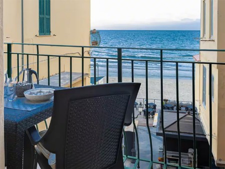 Affitti brevi liguria case vacanze liguria Time To Travel Experience casevacanzeloano, casevacanzepietraligure, casevacanze, casevacanzealbenga,casevacanzefinaleligure, affittibrevi, timetotravel, casevacanzeliguria, affittibreviliguria, affittibreviloano, affittibrevifinale, affittibrevipietraligure, affittibrevialbenga, affittibrevialassio, lastminute, lastminutetravel, affittibreviandora, affittibreviborghettosantospirito, casevacanzeborghettosantospirito, luxury, timetotravelexperience, luxurychauffeurservice